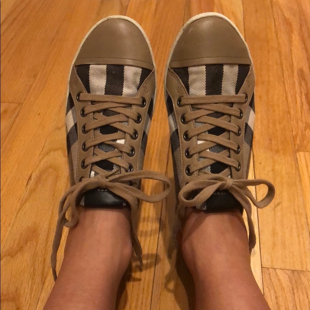 BURBERRY AUTHENTIC SNEAKERS